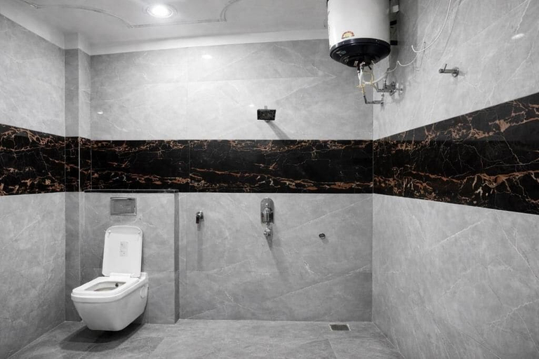 Bathroom 4, The Tranquil Hotel, Dehradun