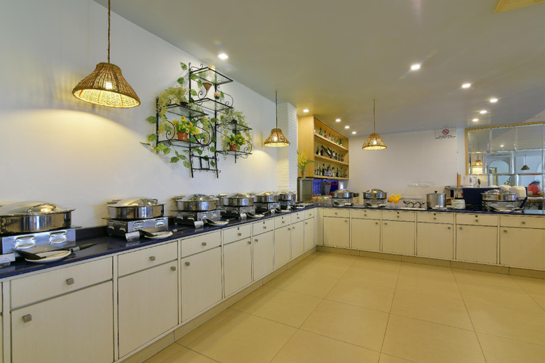 Food & Drinks 5, Peerles Sarovar Portico Port Blair, South Andaman