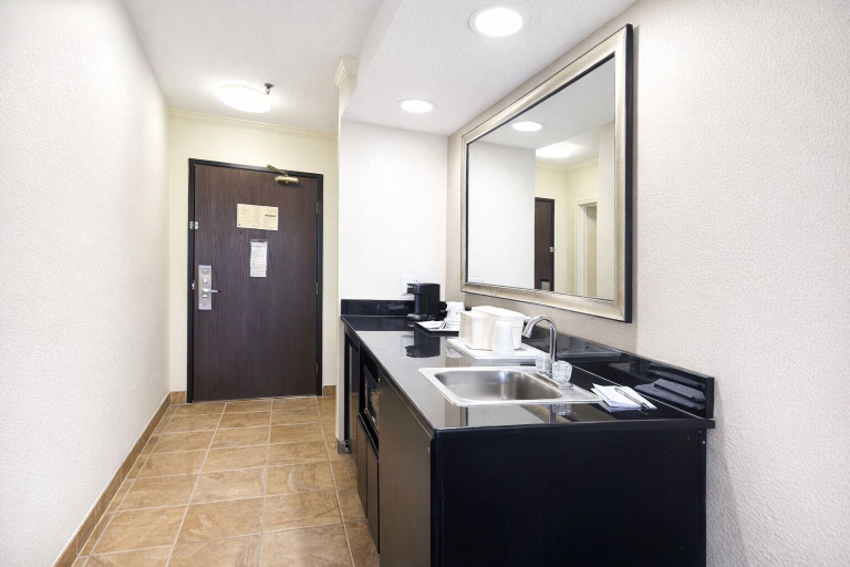 Others 5, Best Western Davison Inn, Genesee