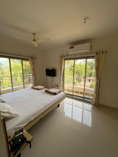 Room 4, Hotel Murud Paradaise, Ratnagiri