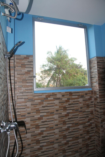 Bathroom 2, Karma Amed Guesthouse, Karangasem