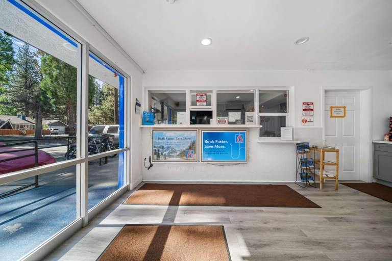 Public Area 2, Motel 6 Big Bear Lake, CA, San Bernardino