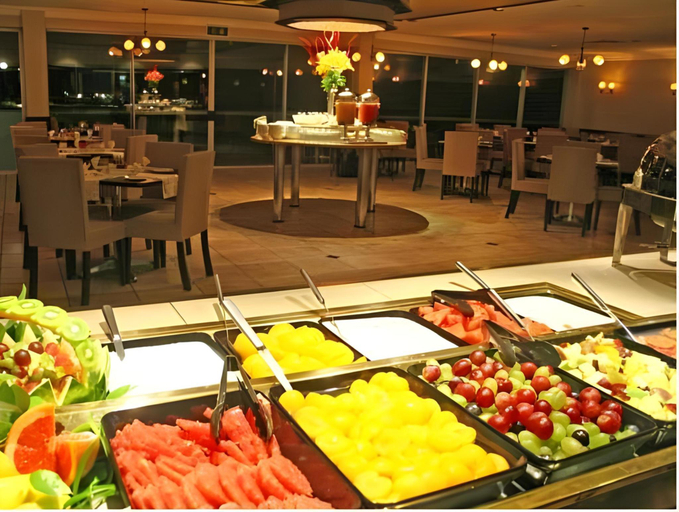 Food & Drinks 4, The Pearl of Oudtshoorn, Eden