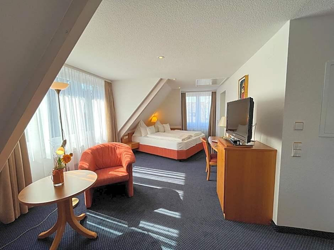 Bedroom 3, ATRIUM HOTEL BADEN, Breisgau-Hochschwarzwald