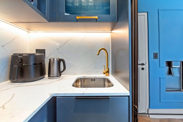 Interior 5, The Valour 702, City of Cape Town