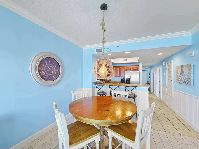 Dining, Seawind 1507 Oceanfront, Baldwin