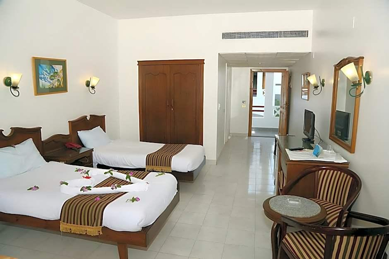 Bedroom 3, Happy Life Village, Sant Katrin