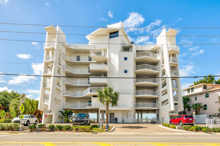 Exterior & Views 2, Oceana 204 East, Pinellas