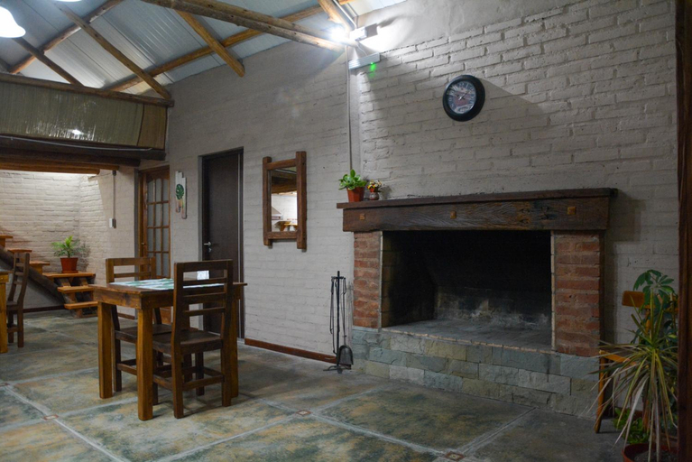 Others 5, POSADA ROSSINA Habitaciones con bano privado y ambientes compartidos, San Rafael