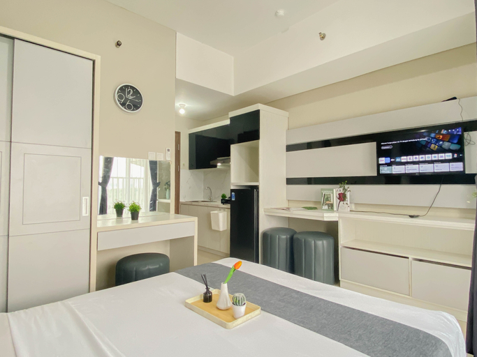 Bedroom 5, Minimalist and Airy Studio Apartment at Royal Sentul Park By Travelio, Bogor