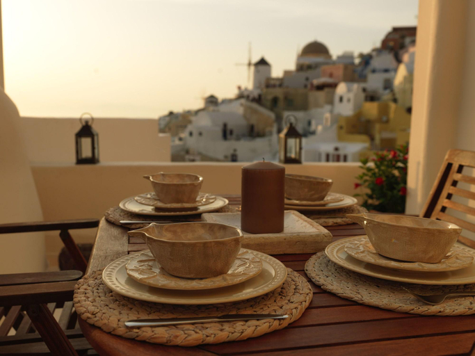 Food & Drinks 4, Oia Unique Homes By K&k, South Aegean