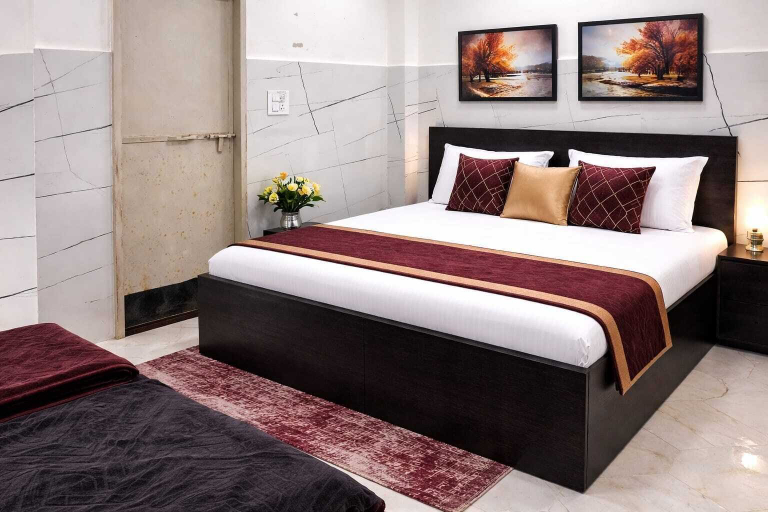 Room 5, Yamuna Dham, Mathura