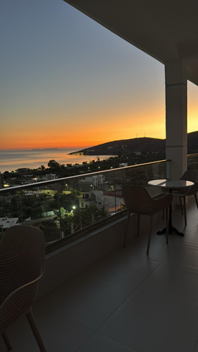 Others 3, Vila Alexandros, Vlorës