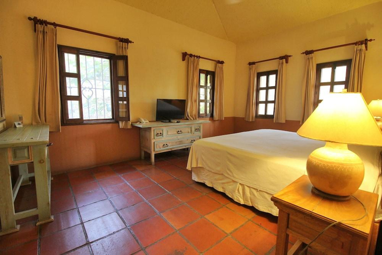 Bedroom 4, Bungalows Santa Cruz, Dist. Pochutla