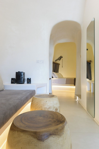 Room 4, Anaktos Cave Houses, South Aegean