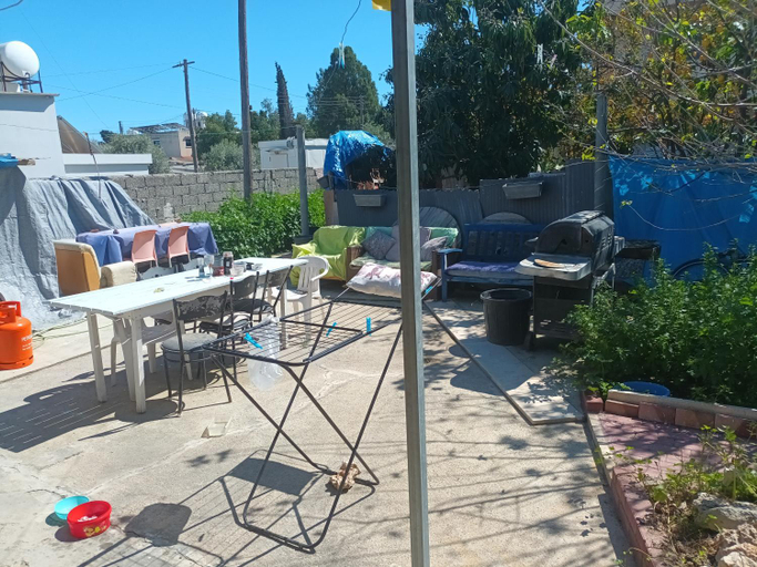 Others 4, Room with private entrance from outside, traditional house, Larnaca
