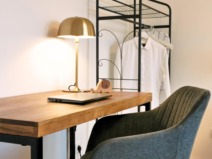Others 2, Fynbos Deluxe, Penthouse oder Balkon, Parkplatz, Straubing