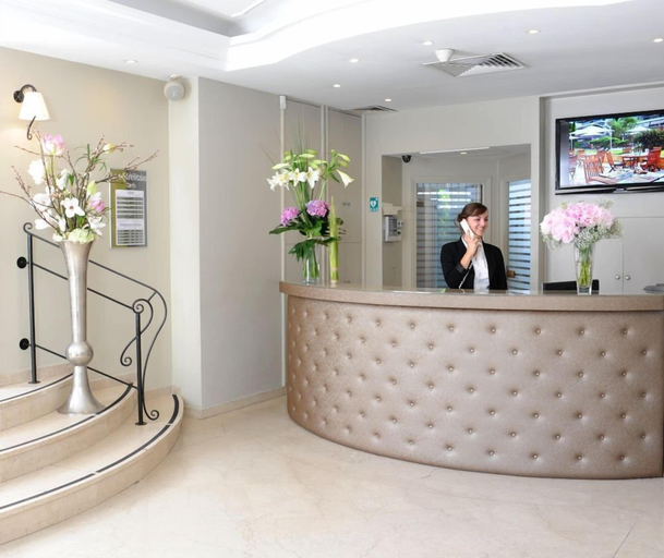 Public Area 4, Hotel The Originals Residence Les Strelitzias, Alpes-Maritimes