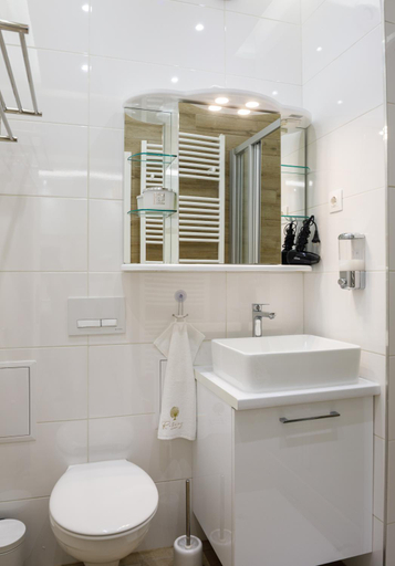 Bathroom 3, Rebany Apartman 2 Free parking, Central Location, Debrecen