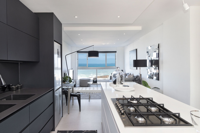 Others 5, Blouberg Heights 406, City of Cape Town