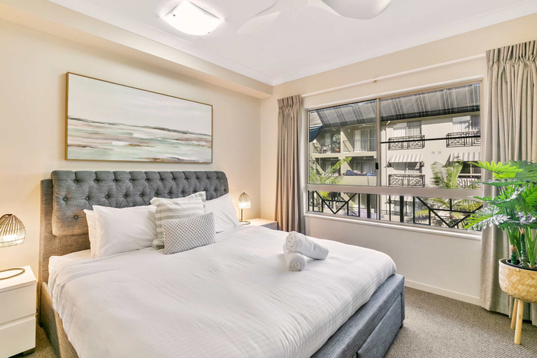 Bedroom 3, Lux Cairns - 9 Pools BBQ and Gym, Cairns