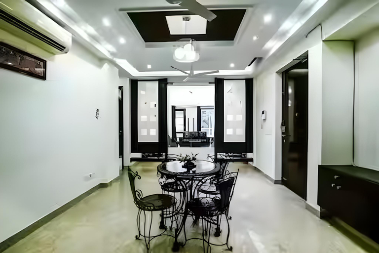 Lobby 3, South Delhi Apartments, Delhi