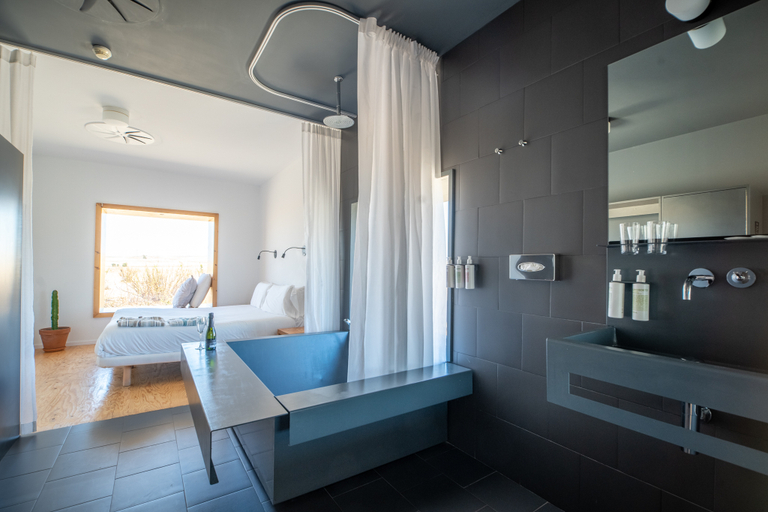 Bathroom 5, HOTEL AIRE DE BARDENAS, Navarra
