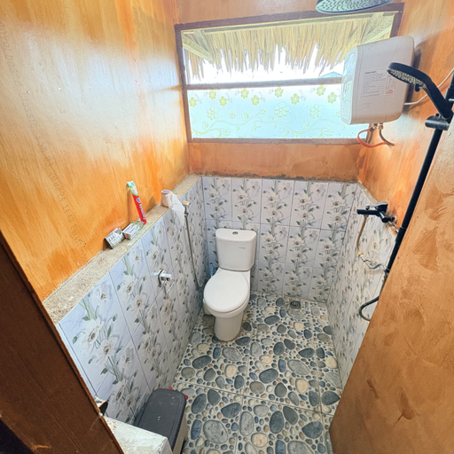 Bathroom 5, Rumsram Homestay by Rumah Etnik Papua, Sorong