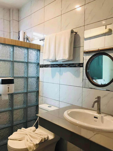 Bathroom 3, Koh Yao Yai Sea Breeze House, Ko Yao District