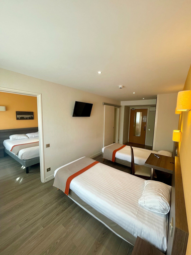 Bedroom 3, Valpré Lyon Hôtel, Rhône