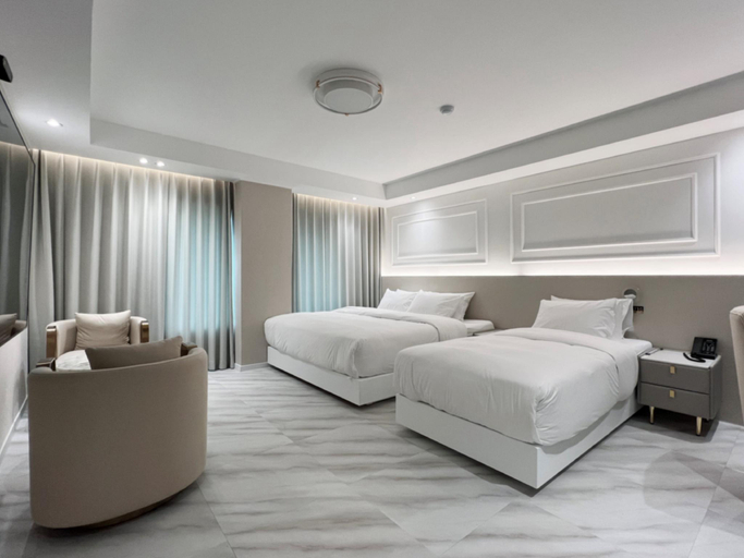 Bedroom 4, GunSan Riverhill Hotel, Gunsan