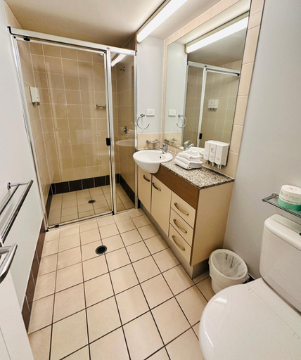 Bathroom 5, Caloundra Central Apartment Hotel, Caloundra - Caloundra N.