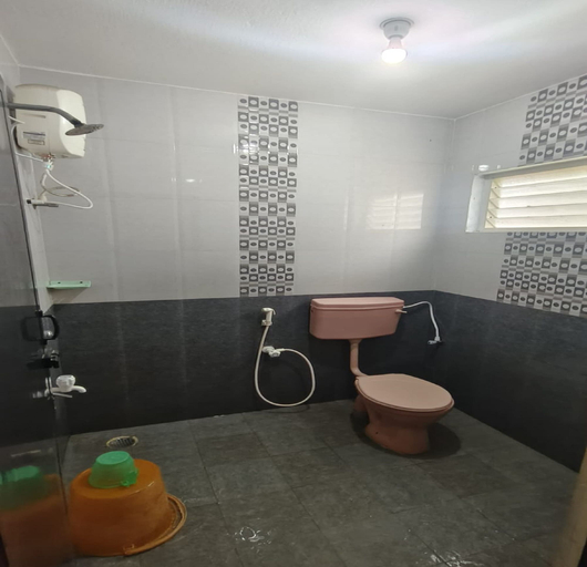 Bathroom 4, Vigneshwara Residency, Karaikal