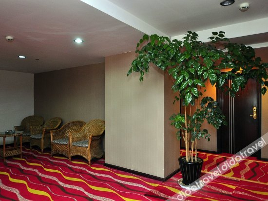 Others 3, Danfeng Hotel, Qujing