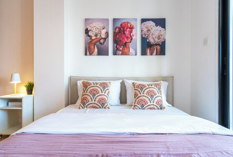 Room 5, Polyn 1-BR Apt & Balcony in Larnaca, Larnaca