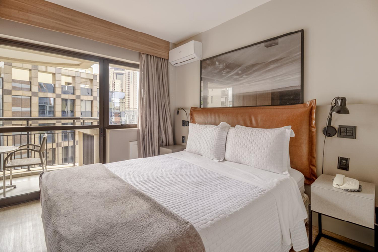 Bedroom 3, Flat em Hotel no Itaim com piscina, academia e limpeza diaria, São Paulo