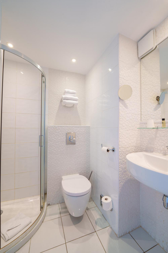 Bathroom 4, NYX Hotel, Pyrénées-Orientales
