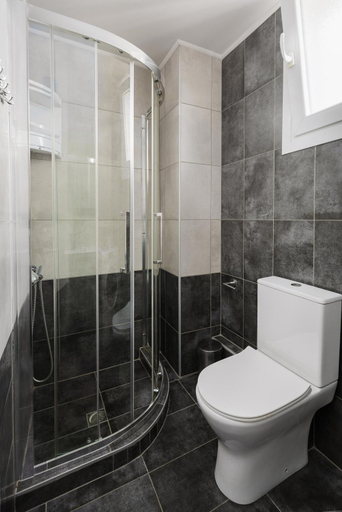 Bathroom 2, FAOS Properties, East Macedonia and Thrace