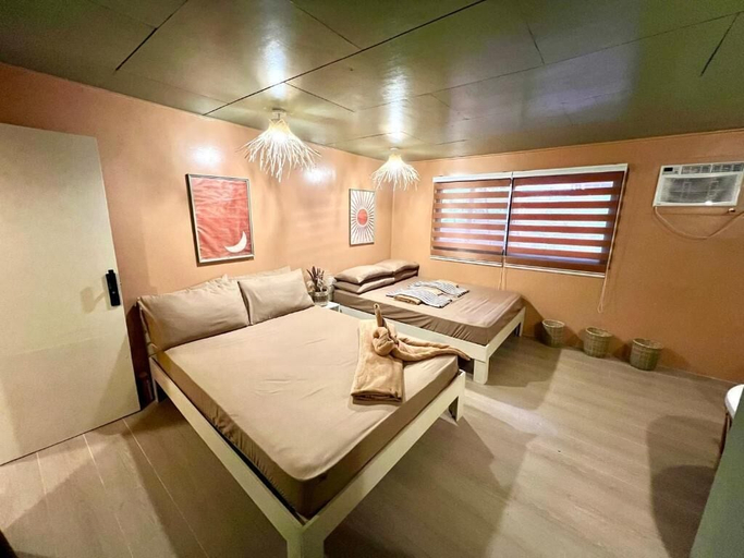 Room 3, L'casa, Coron