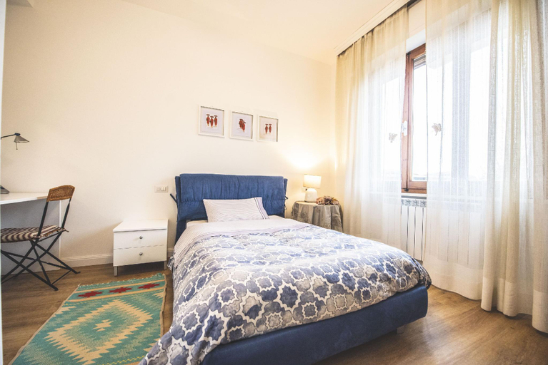 Bedroom 4, B&B Il Girasole, Perugia