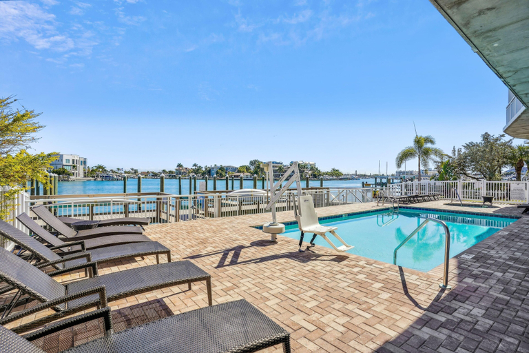 Sport & Beauty 5, Oceana 204 East, Pinellas