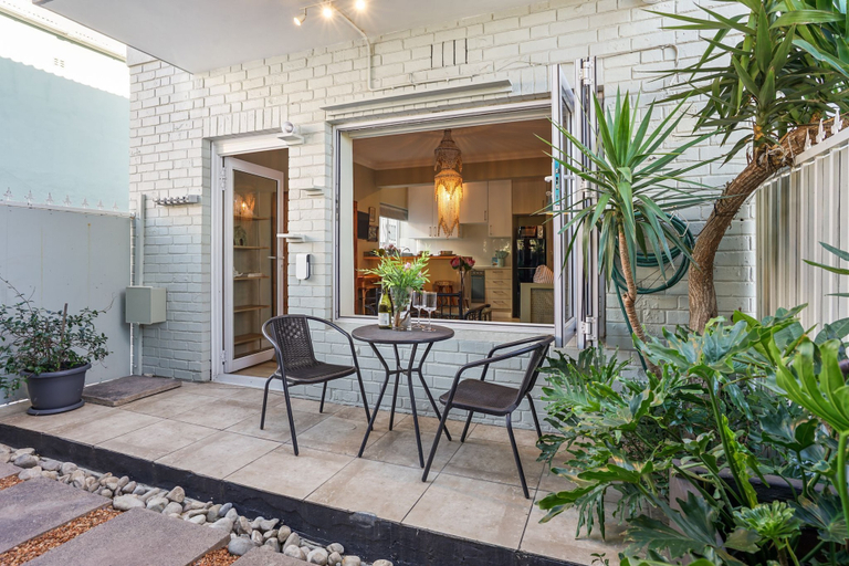 Interior 2, Mimosa Court, City of Cape Town
