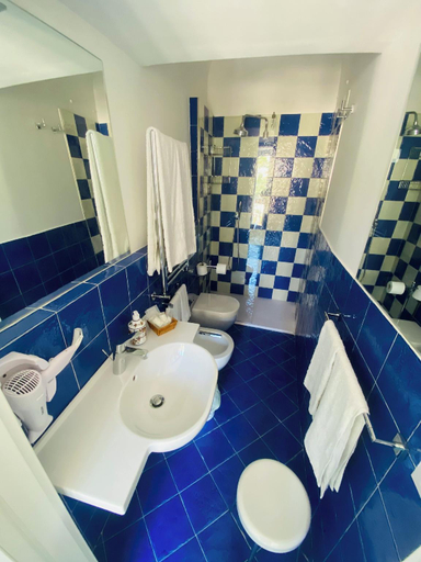 Bathroom 3, Antico Borgo, Salerno