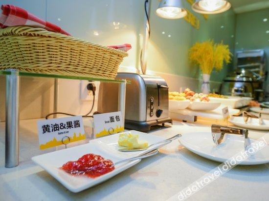 Others 2, Pebble Motel, Yangzhou