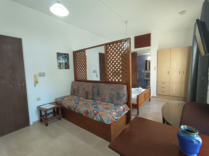 Bedroom 2, Albatross Apartments, Crete