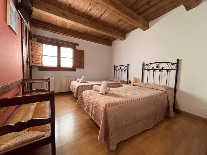Bedroom 5, El manzano, Burgos