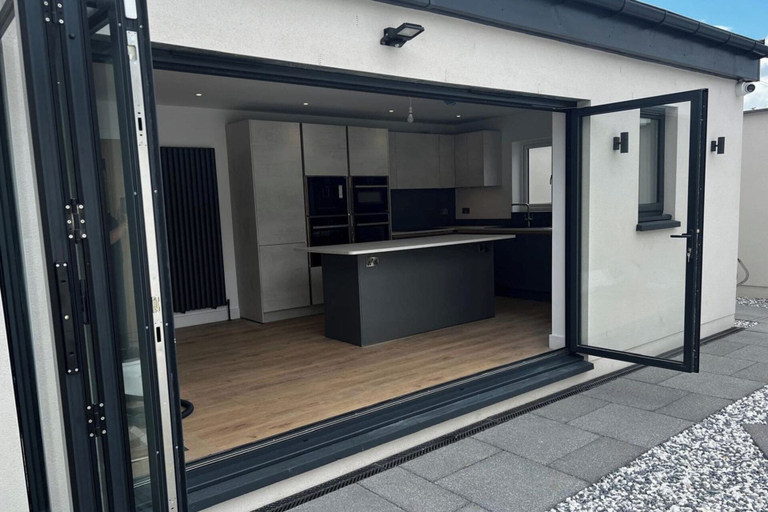 Terrace/patio 5, 5 Bed House/sleeps10/free Parking/pets/city Centre, Edinburgh