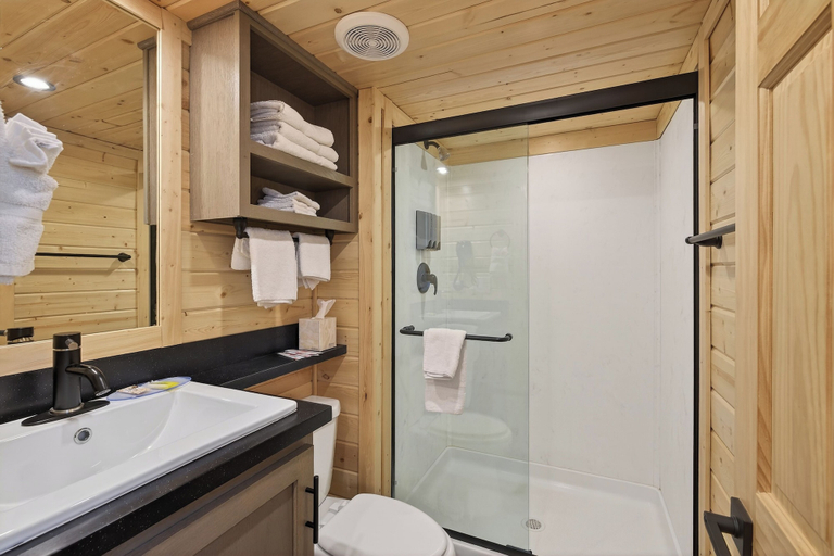 Bathroom 5, Cozy Tiny Home with Loft Sleeps 6, Coconino