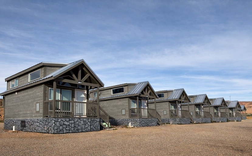 Exterior 4, Cozy Tiny Home with Loft Sleeps 6, Coconino