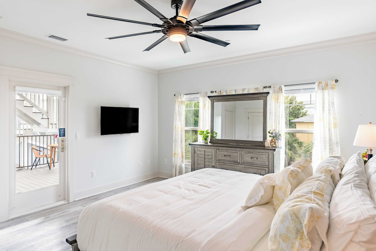 Bedroom 2, Modern 5bdr w/ Private Pool, 2 min Walk to the Beach! Montoute by Avantstay, Bay